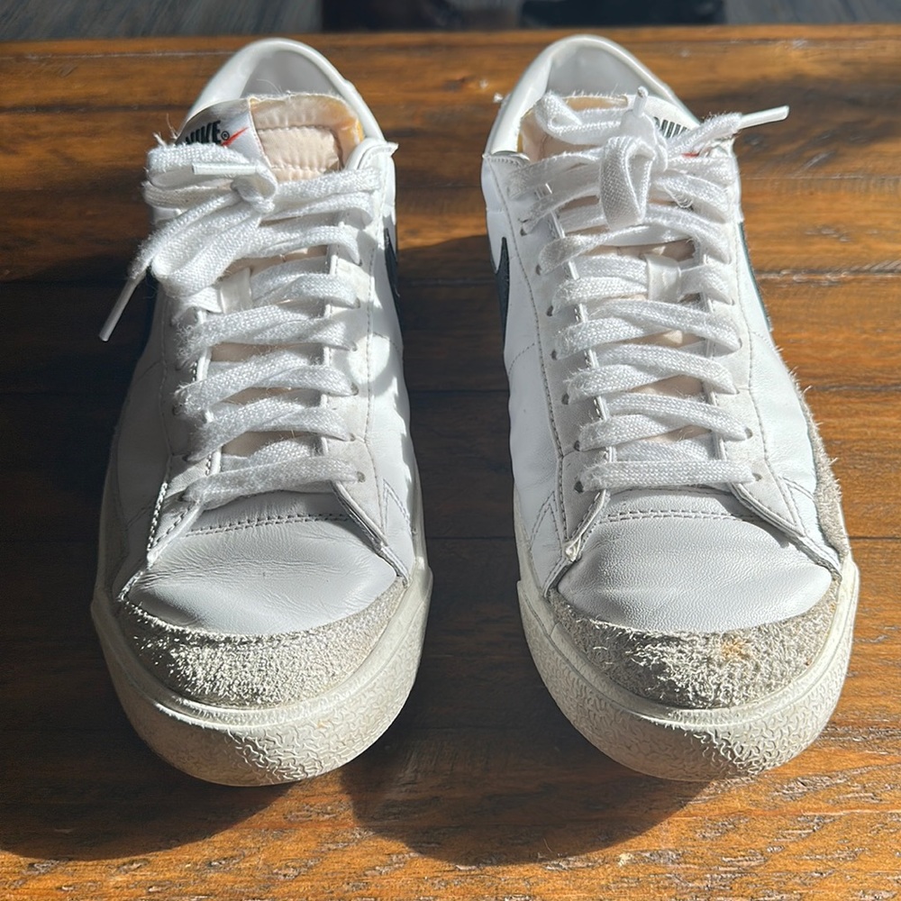 Nike blazer low size 8.5